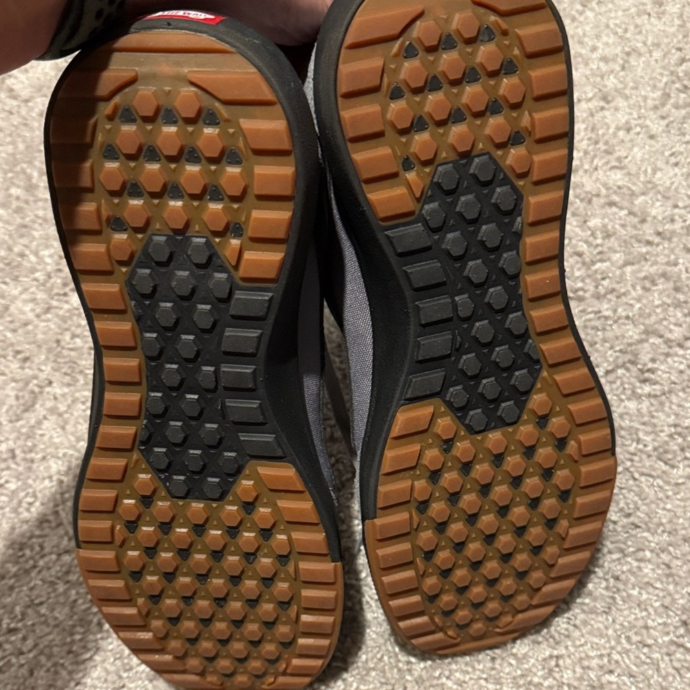 Vans Men's Black and Gray Sneakers - Picture 3 of 4